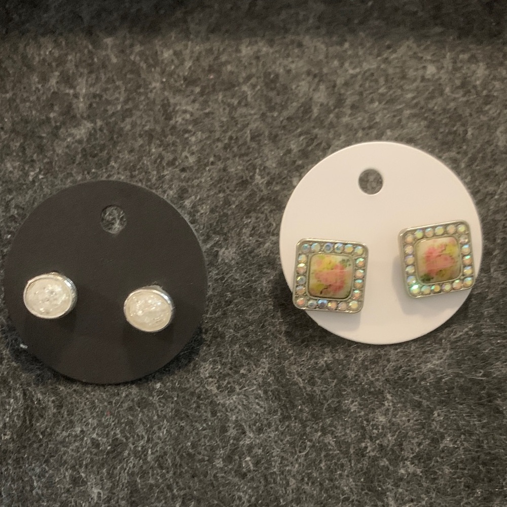 Elegant Stud Earrings Set